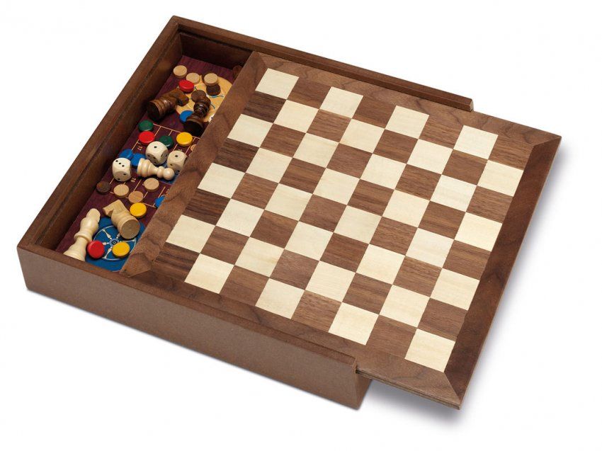 Caja 5 JUEGOS parchís, oca, ajedrez, damas, backgammon