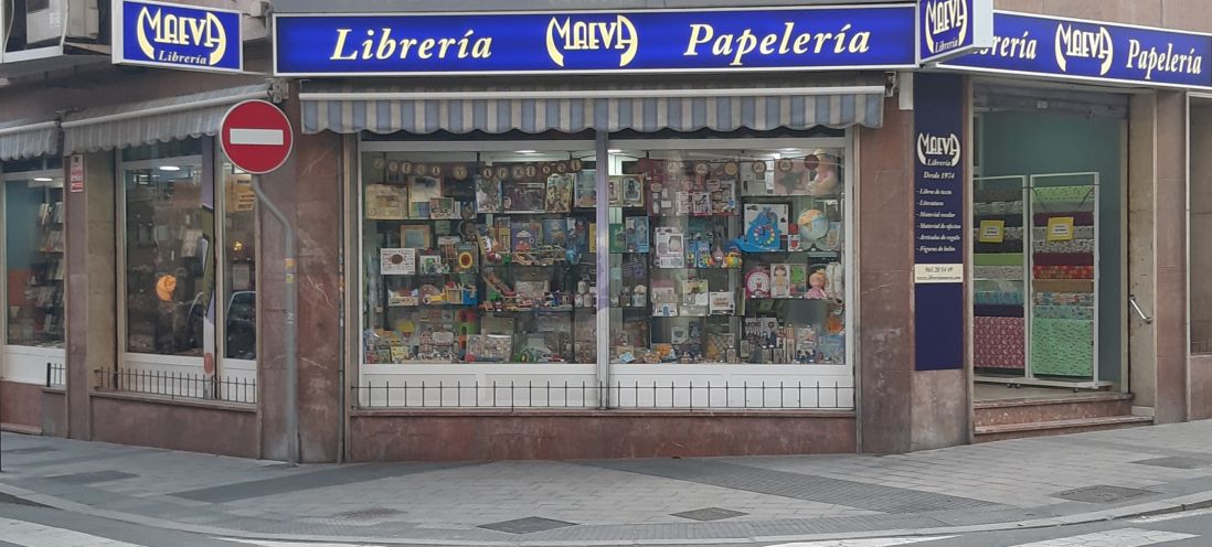 Fachada Librería Maeva en Alicante